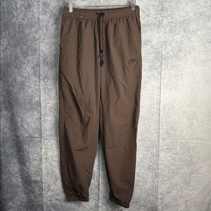 Nike Men’s Tech Woven Straight Nylon Pants in Baroque Brown‎ Size Medium NWT